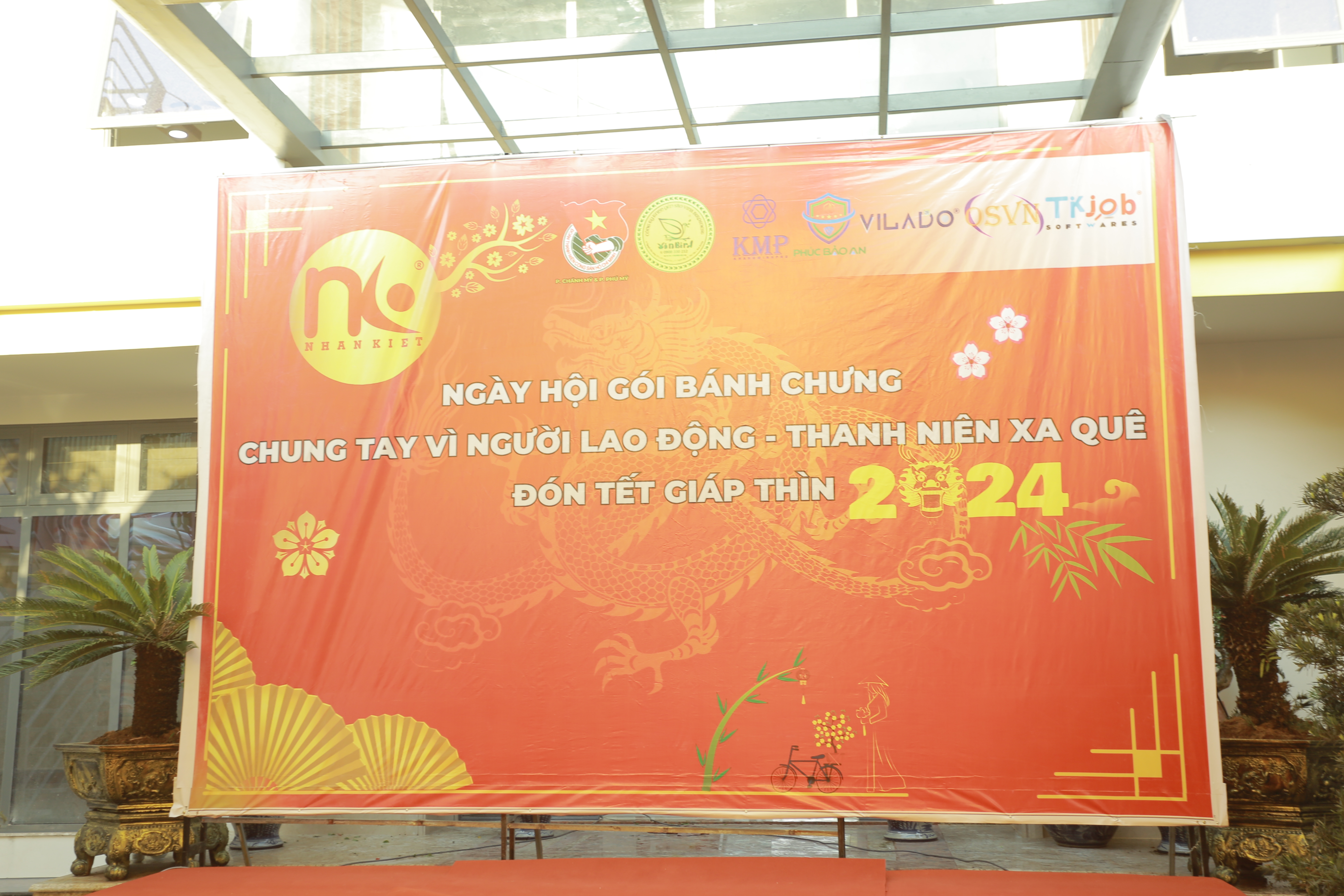 CÔNG TY TNHH CUNG ỨNG NHÂN LỰC NHÂN KIỆT PHỐI HỢP CÙNG CÁC ĐƠN VỊ TỔ CHỨC NGÀY HỘI “ GÓI BÁNH CHƯNG” CHUNG TAY VÌ NGƯỜI LAO ĐỘNG THANH NIÊN XA QUÊ ĐÓN TẾT 2024