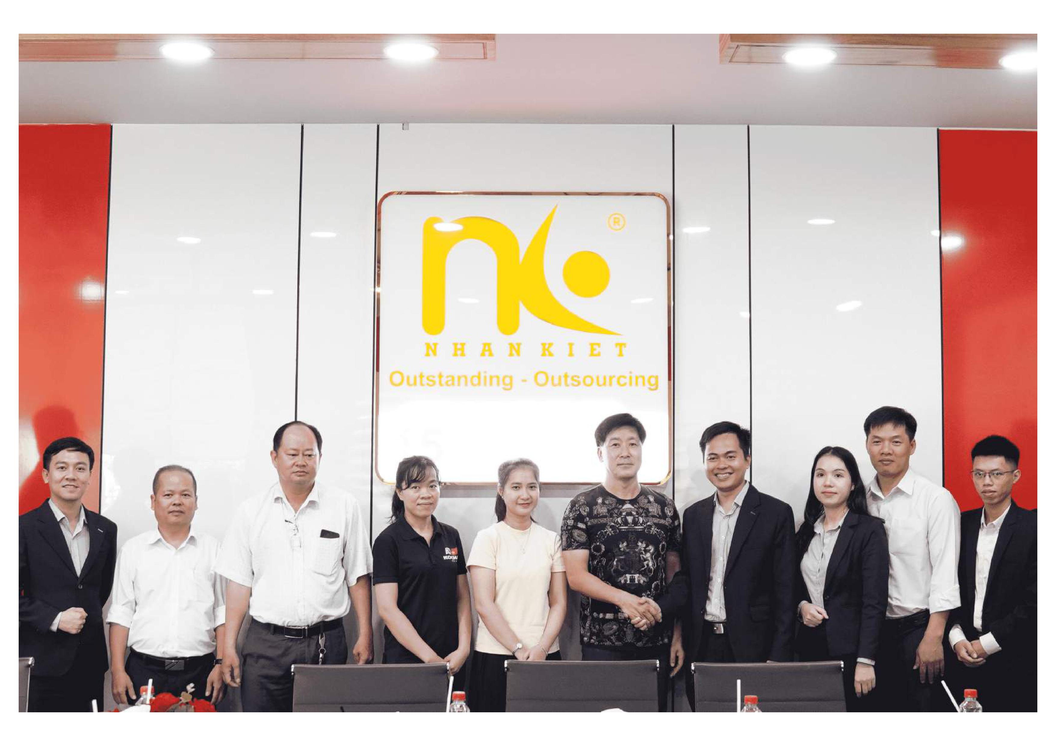 VINH DỰ CHÀO ĐÓN ĐỐI TÁC KOCHAM  ĐẾN THAM QUAN VÀ LÀM VIỆC VỚI NHÂN KIỆT