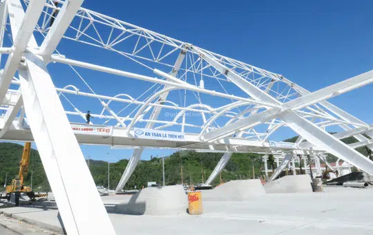 [ĐỨC HOÀ THƯỢNG] TUYỂN LAO ĐỘNG PHỔ THÔNG LÀM CHO CTY THÉP THI CÔNG NHÀ TIỀN CHẾ LƯƠNG 350.000 - 460.000 / NGÀY